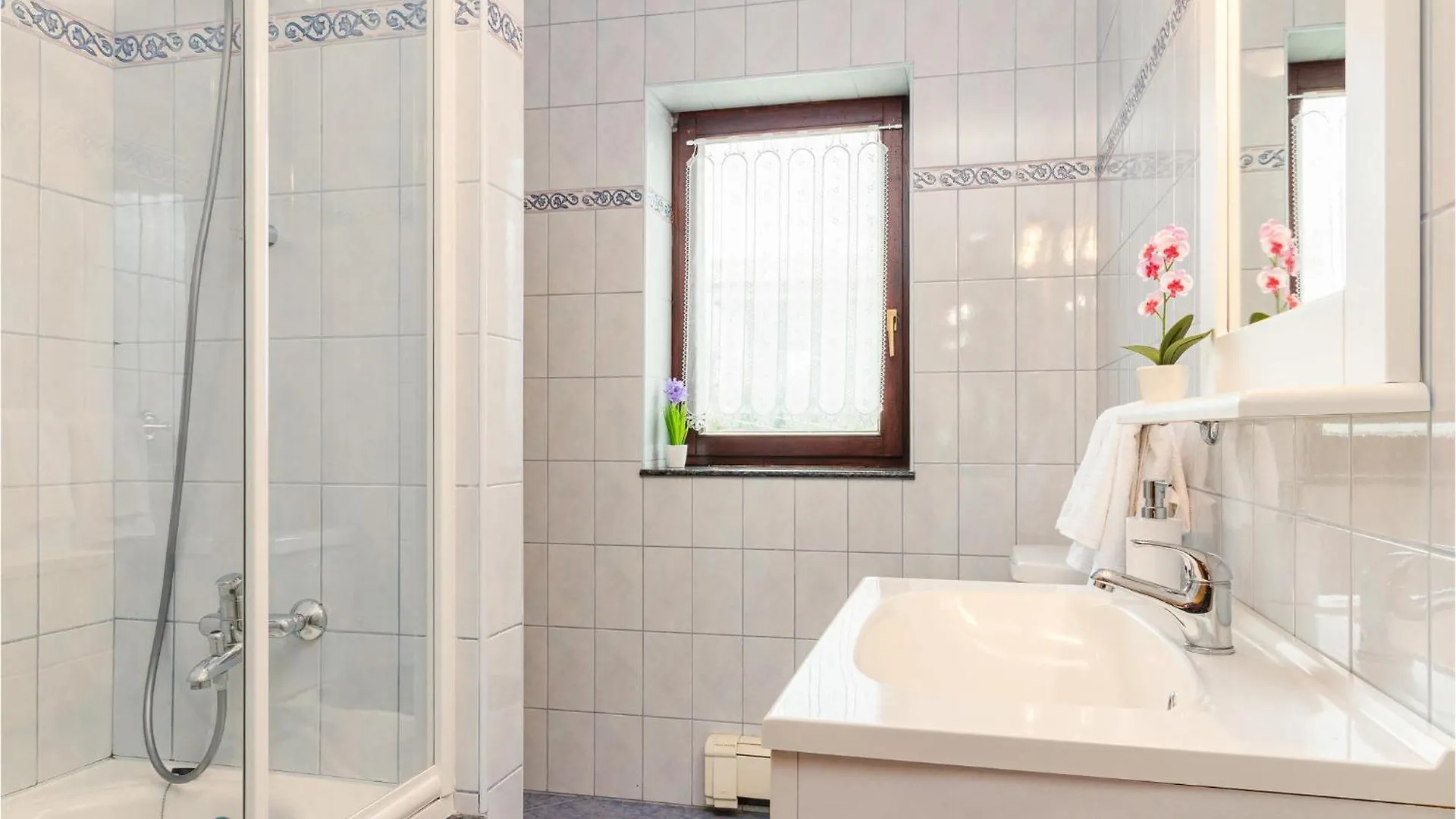 Stunning Home In Pula With Outdoor Swimming Pool Muntic